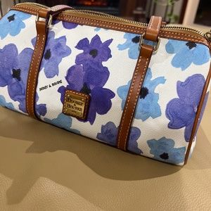 Dooney & Bourke Handbag